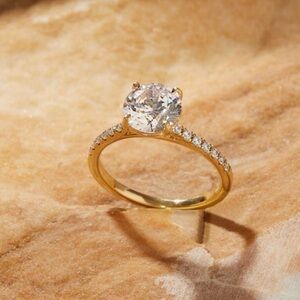 New Elegant 14K Solid Gold Moissanite Engagement Ring, Size 7
